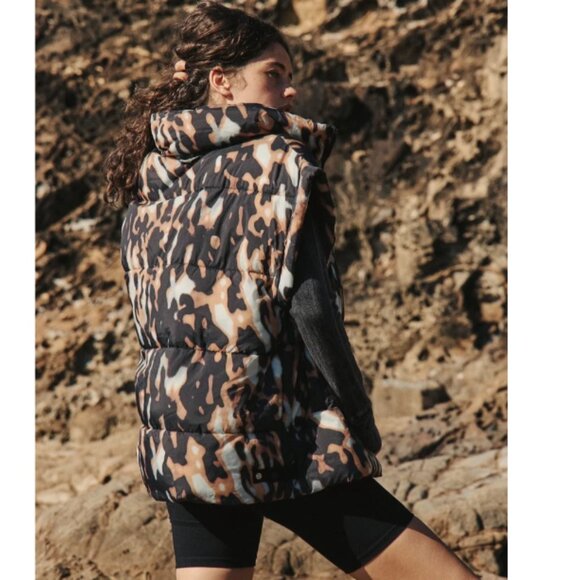 NEW Free people Movement In A Bubble Printed Puffer Vest 258 6S3 - Picture 9 of 9